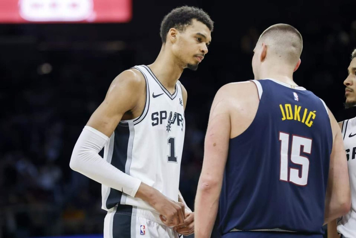 湖人双核报销致排名大乱 火箭坐5望4快船让出第