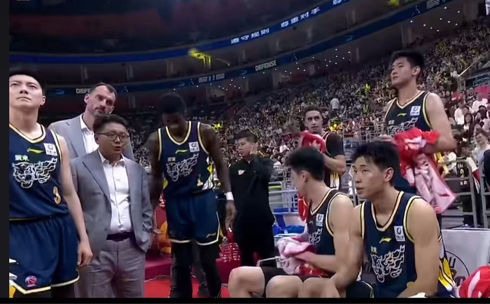 广东男篮确定大外援人选 奎因成季后赛核心