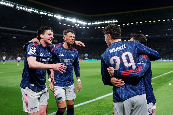 阿森纳绝杀晋级，马丁助攻成关键战转折点